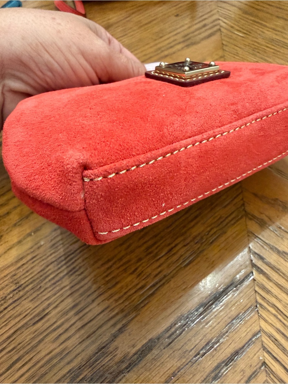 RARE Dooney & Bourke Deep Coral Suede Large Kiss-Lock Card Coin Pouch - Picture 5 of 9